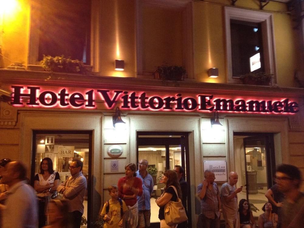 Hotel Vittorio Emanuele Sassari Exterior photo